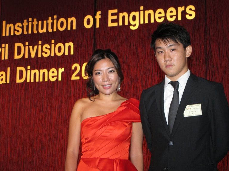 Couple posing at Institution of Engineers Civil Division Annual Dinner 2023 event