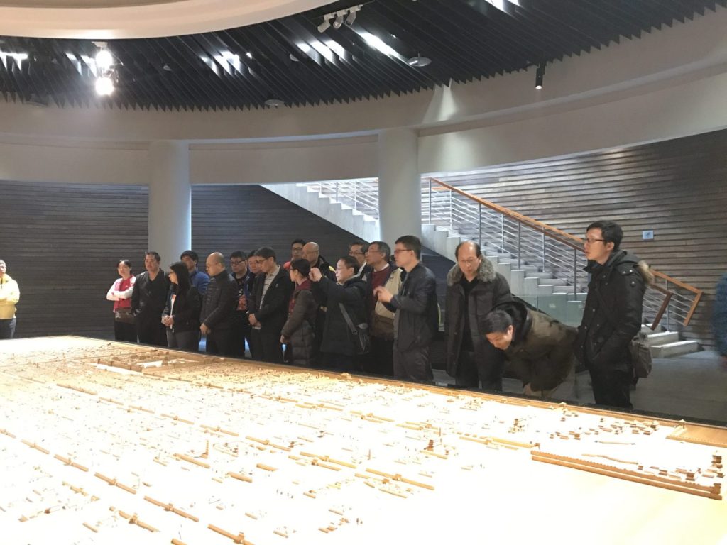 Group viewing model in building