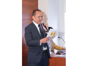 KE_03809